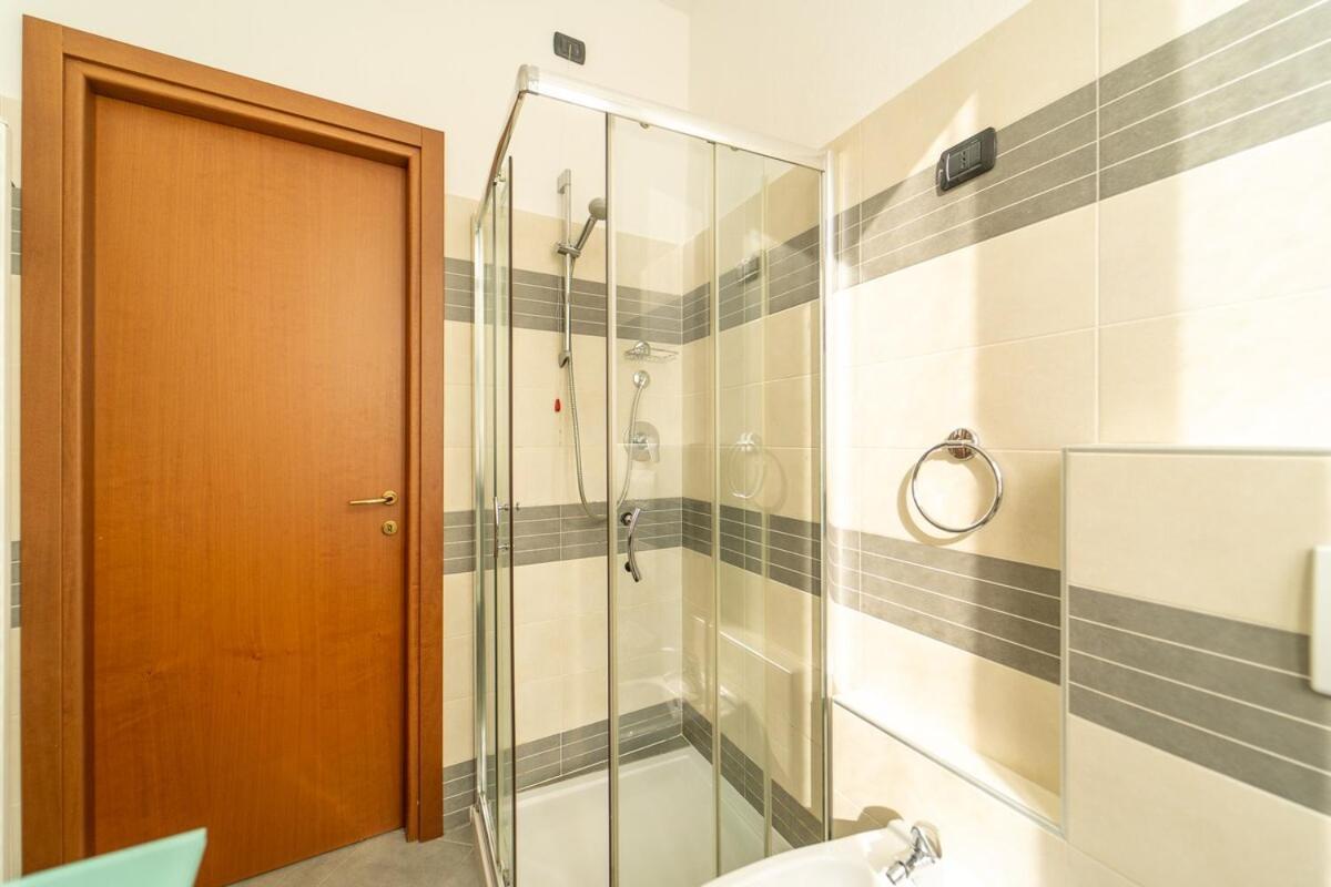 Flat With Ac And Wifi Apartment Como